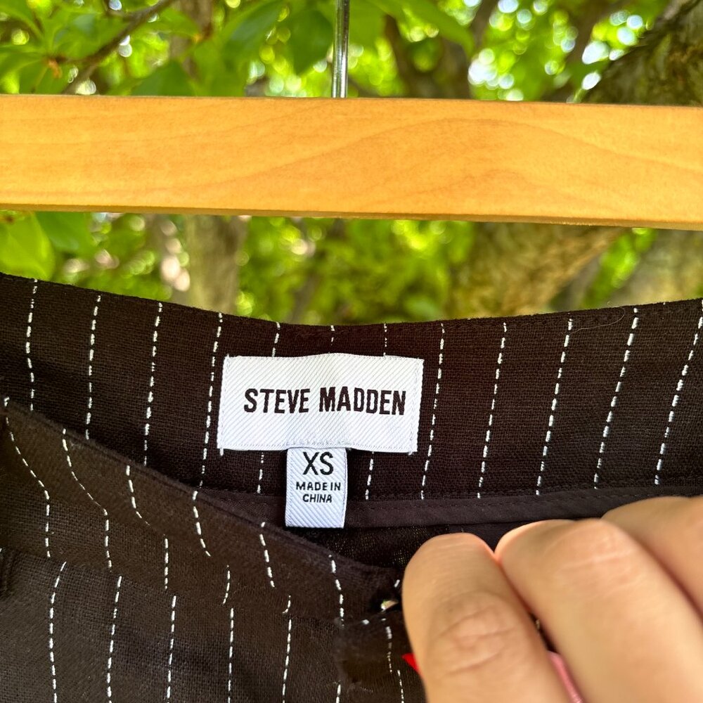 Steve Madden Pinstripe Pleated Shorts – Black/White - Picture 4 of 5